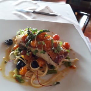 robalo en salsa de uchua