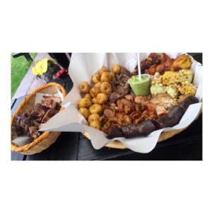Picada y adicion de contillas de cerdo 
