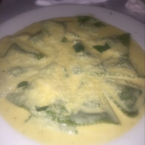 ravioli verde 4 quesos ! los campeones