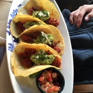 4 tacos de chorizo