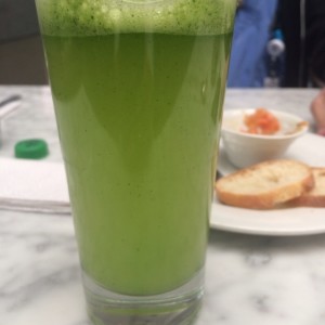 limonada de hierbabuena