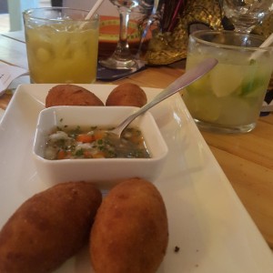 Bolinho de mandioca.
