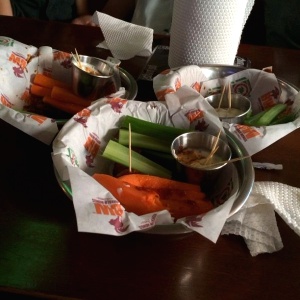 Chunks con salasa/ teriyaki/ BBQ honey/ BBQ ahumada 