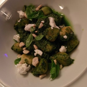 Gnocchi al pesto (food week)