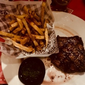 Bife de Chorizo con papa a la francesa 
