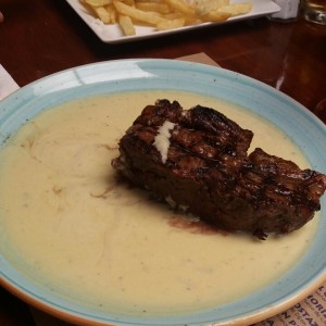Lomito queso brie