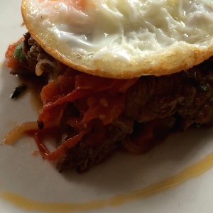 Bistec a caballo
