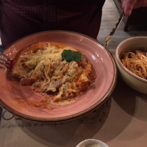 Cotoletta al parmigiano con pasta