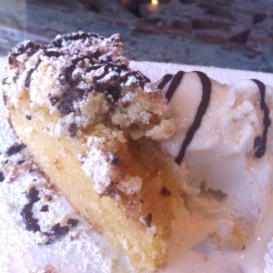 Apple Cake con Helado