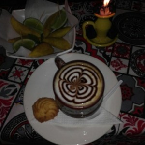 capuccino baileys y empanaditas