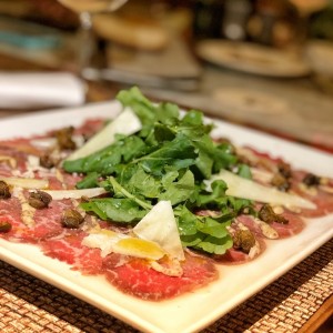 Carpaccio de res