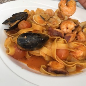 Fetuccine Mariscos