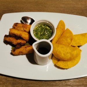 Empanadas de carne y aborrajado