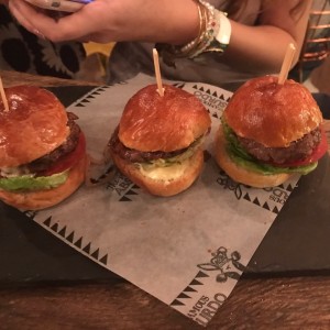trio de Hamburguesas