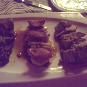 Degustacion de Carnes Pollo Lomo y Carne de Res