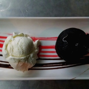 Volcan de cocholate con helado