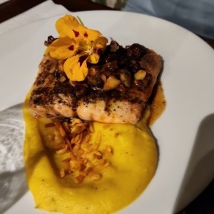 SALMÓN DE LA CASA