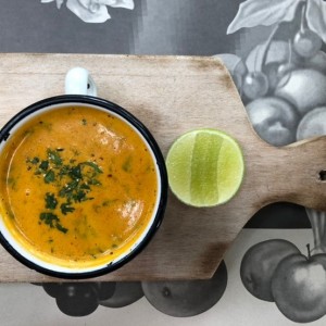 Sopa de pasta con queso
