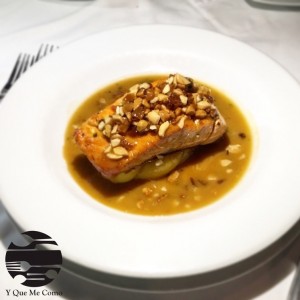 Salmon en Mantequilla de Macadamias