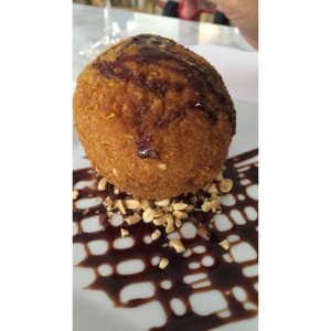 Helado frito