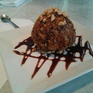 Helado frito