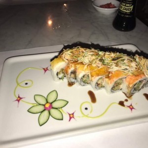 Nahomi roll