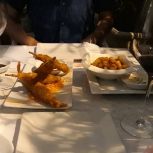 Langostinos y calamares