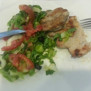 Pollo a la plancha con ensalada Mixta