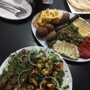 plato familiar