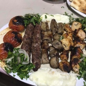 pinchos pollo, carne , kafta
