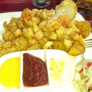 chicharron mixto marino