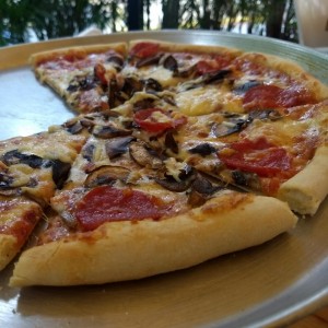 Pizza Manhattan