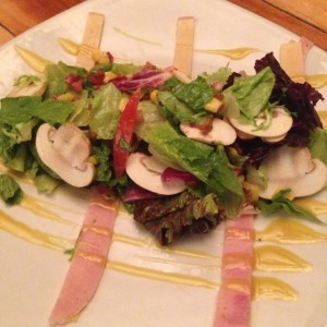 Ensalada Mix de Lechuga con Aderezo Miel Mostaza