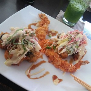 Tatanui Roll y Limonada con yerbabuena