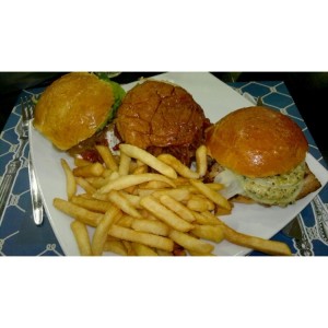 Trio de mini hamburguesas