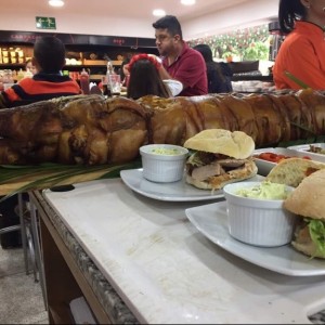 sanduche de cochinillo al horno