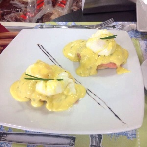 Huevos benedictinos