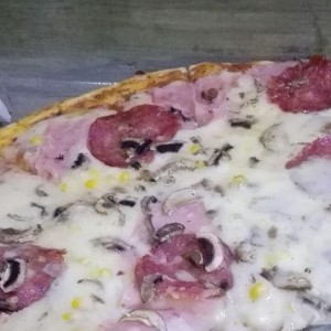 Pizza 4 estaciones