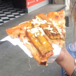 pizza de platano y queso 