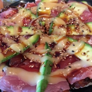Sushi pizza