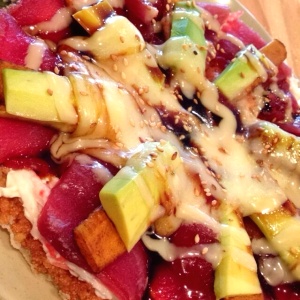 Sushi pizza con platano y quedo tentacion