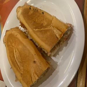Sandwich de pernil