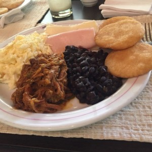 Desayuno criollo