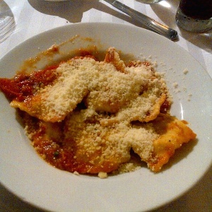 Ravioli relleno de cordero con salsa fileto, brutal !!!