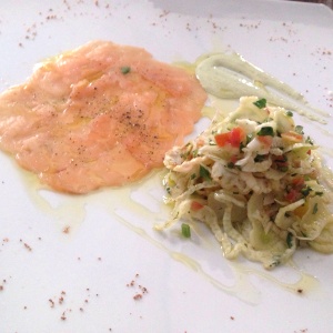 Salmon Marinado con ensalada de hinojo