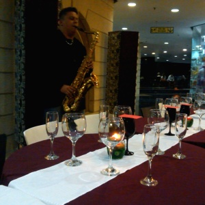 Saxo en vivo durante la Cata
