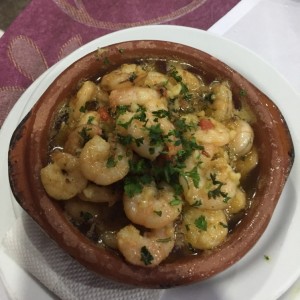 Camarones al Ajillo, excelente..!