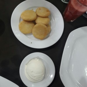 arepitas fritas con nata