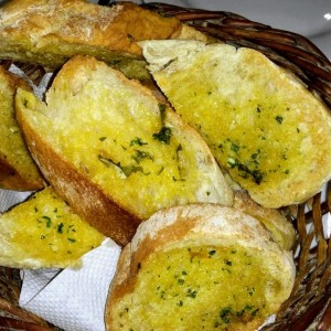 Pan con Ajo