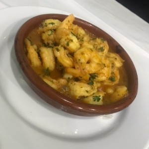 CAMARONES AL AJILLO